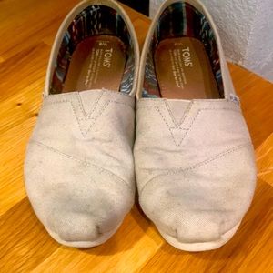 TOMS Slip-ons